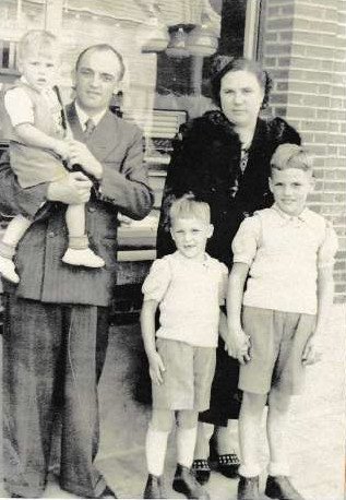 FamilieLeon Kind